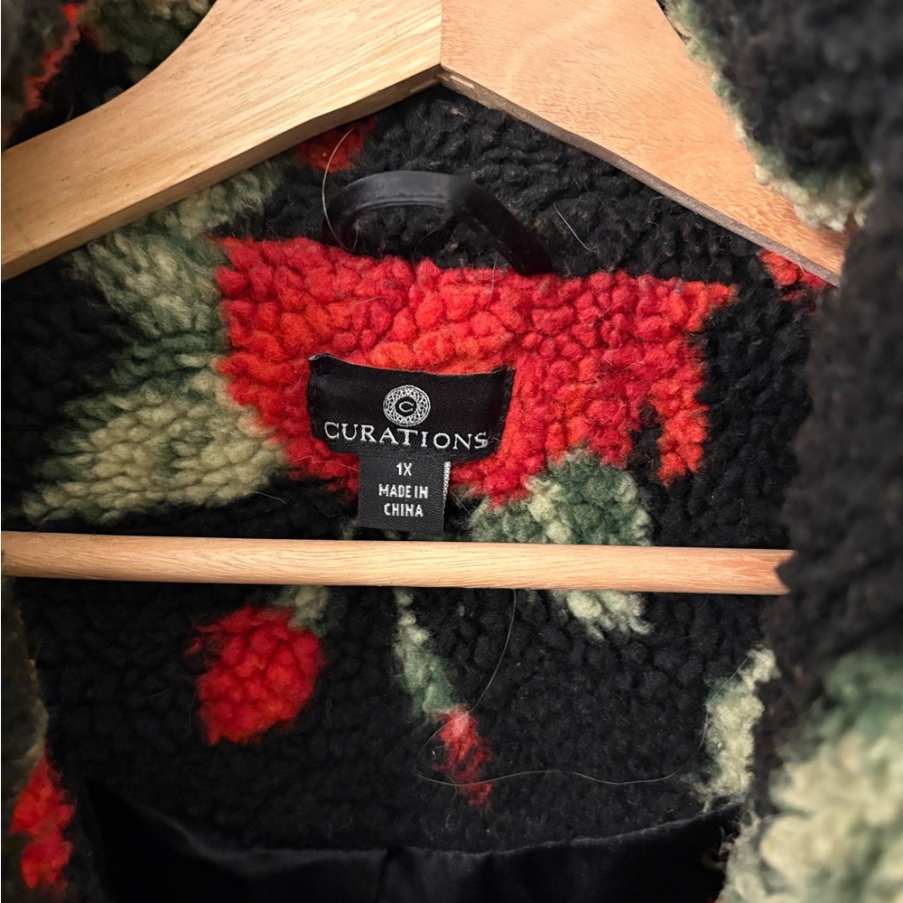 Floral Teddy Jacket in Black with Red Roses - Picture 4 of 4